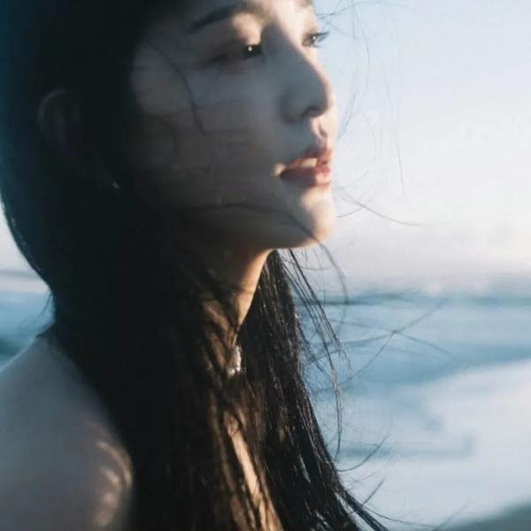 曲线窈窕非梦事